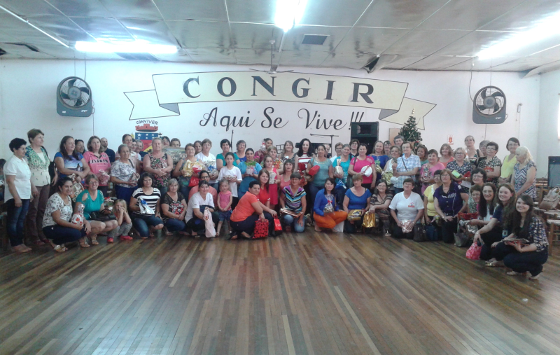 PROGRAMA CLUBE DAS SUPERMÃES AVALIA RESULTADOS E ENCERRA ATIVIDADES EM 2016